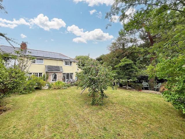 House for sale in Saint Bride's Wentlooge, Wales