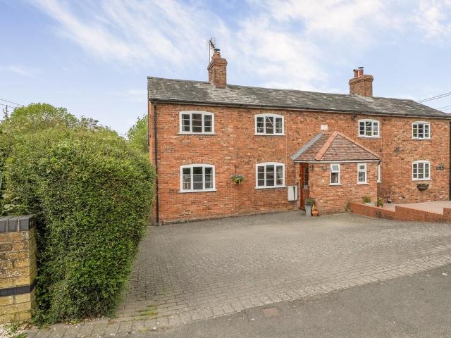 House for sale in Abberley, Forthampton