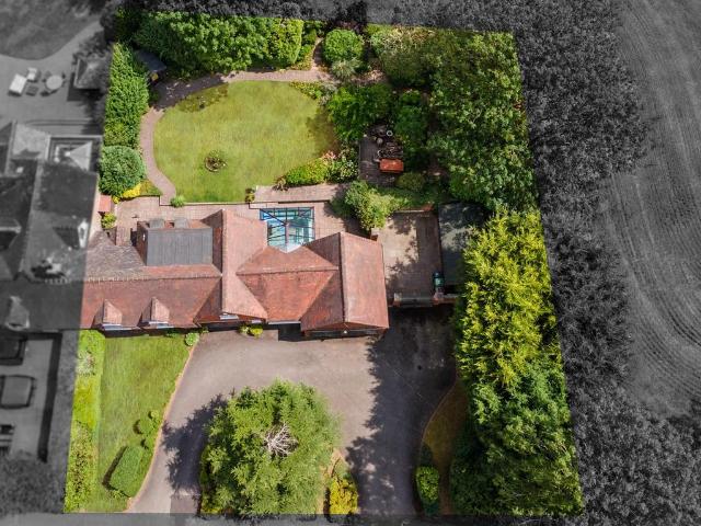 House for sale in Hockley Heath, West Midlands