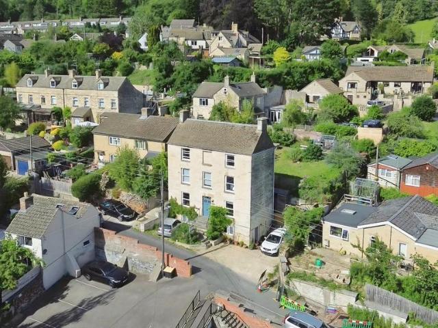 House for sale in Thrupp, School House
