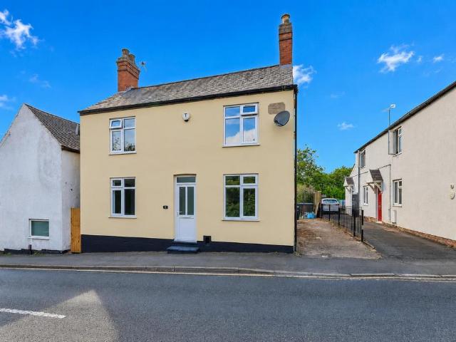 House for sale in Barwell, Barton