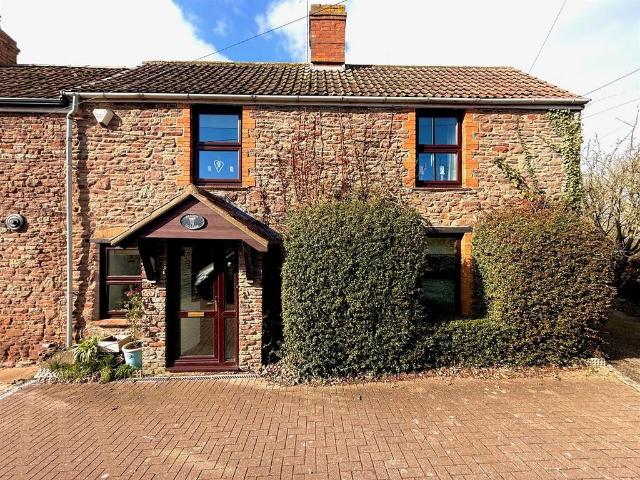 House for sale in Winterbourne