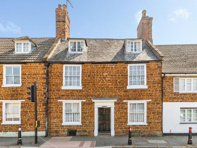 House for sale in Hatton Park, Wellingborough