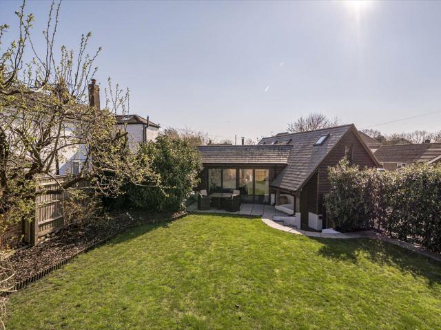 House for sale in Upper Basildon, West Berkshire