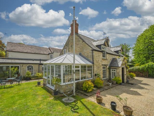 House for sale in Fossebridge, Gloucestershire