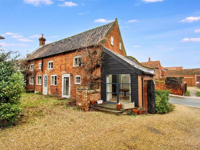 House for sale in Crostwick, Norfolk