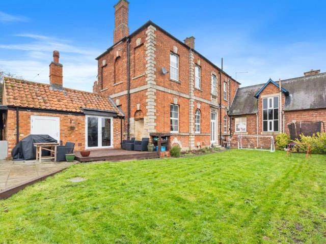 House for sale in Pytchley