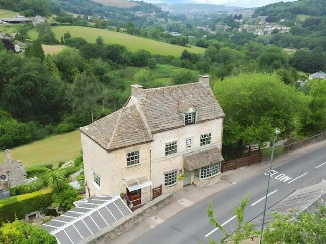 House for sale in Minchinhampton, School House