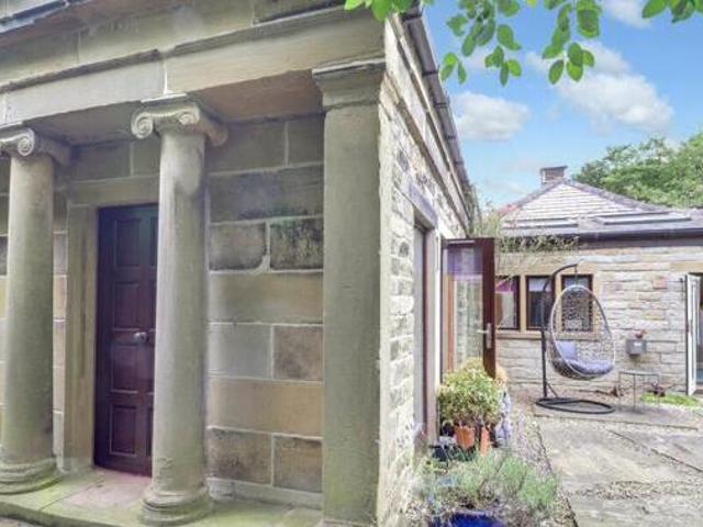 House for sale in Huddersfield, Kirklees