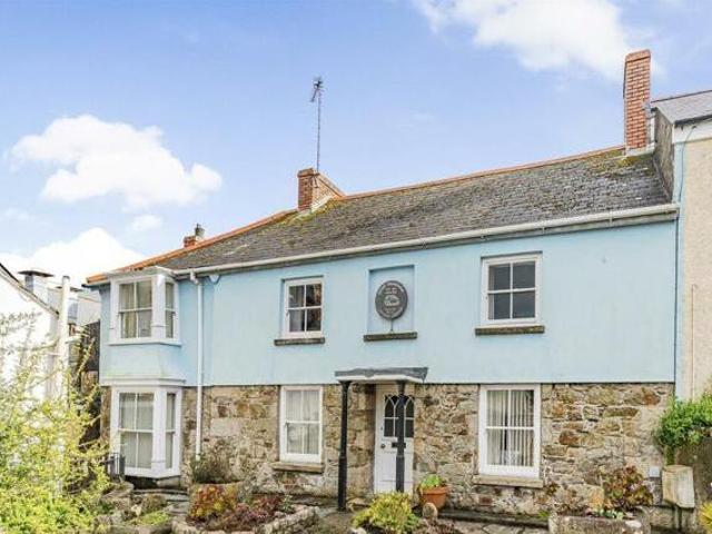 House for sale in Helston, Cornwall