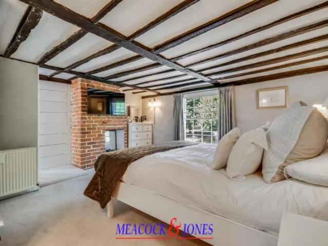Cottage for sale