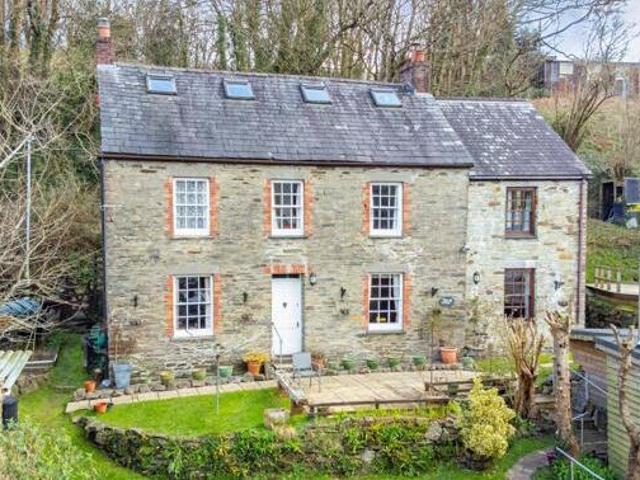 House for sale in Lamellion, Cornwall