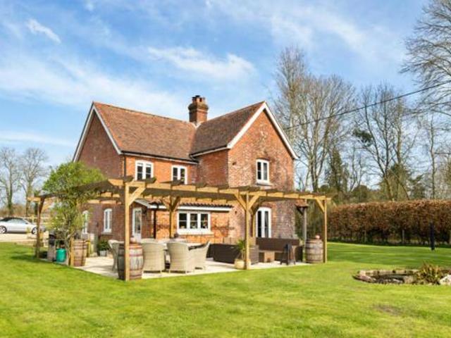 House for sale in Barton Stacey, Hampshire