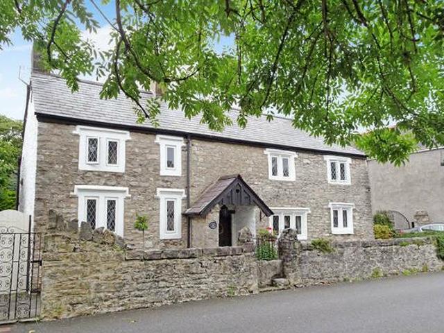House for rent in Lyons, Greater London