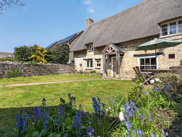 Cottage for sale in Black Bourton, Oxfordshire