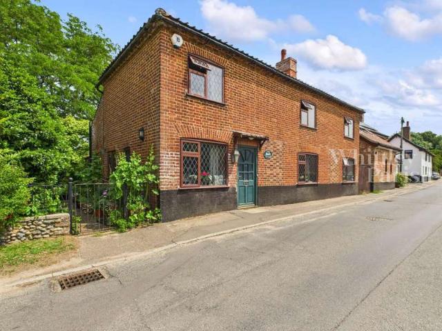 Cottage for sale in Hempnall, South Norfolk