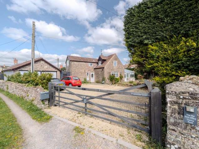 Cottage for sale in Alvington, Bromsberrow Heath