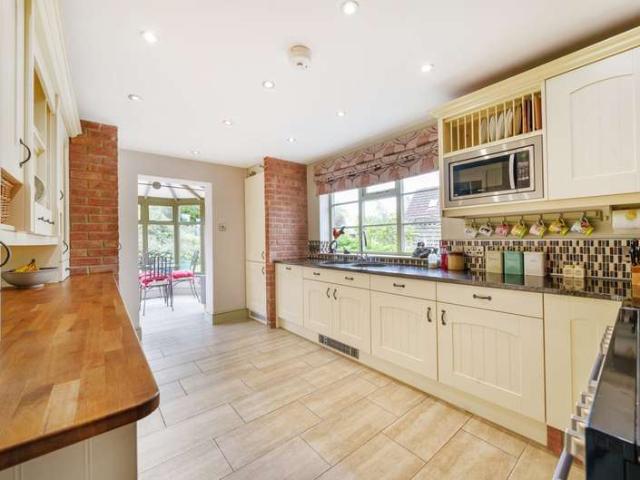 Cottage for sale in Burrowbridge, Somerset