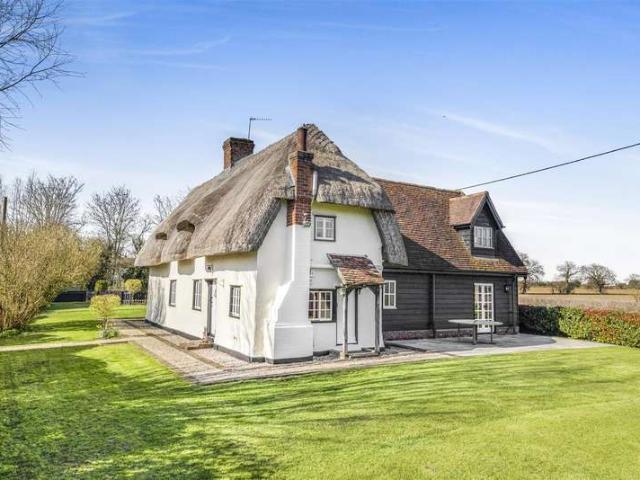 Cottage for sale in Duton Hill, Essex