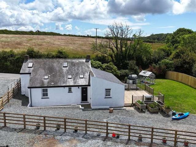 Cottage for sale in Walwyn's Castle, Wales