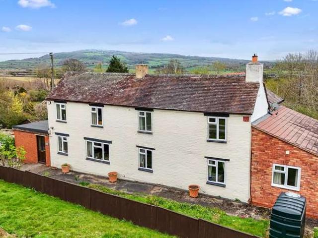 Cottage for sale in Pamington, Gloucestershire