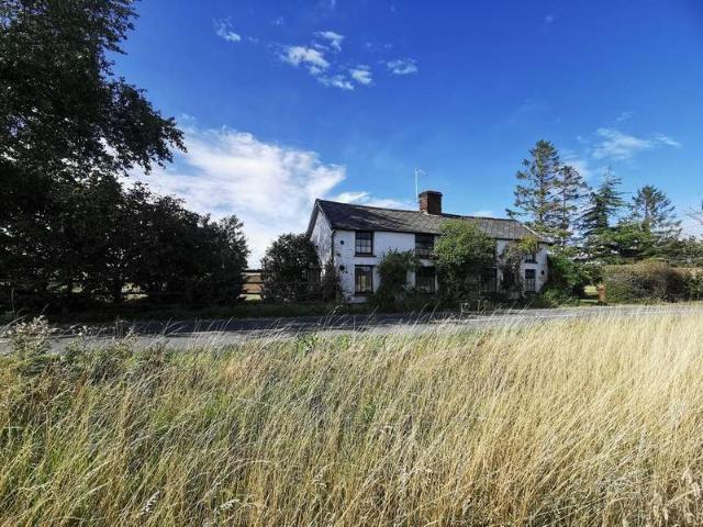 Cottage for sale in Bedingfield, Suffolk
