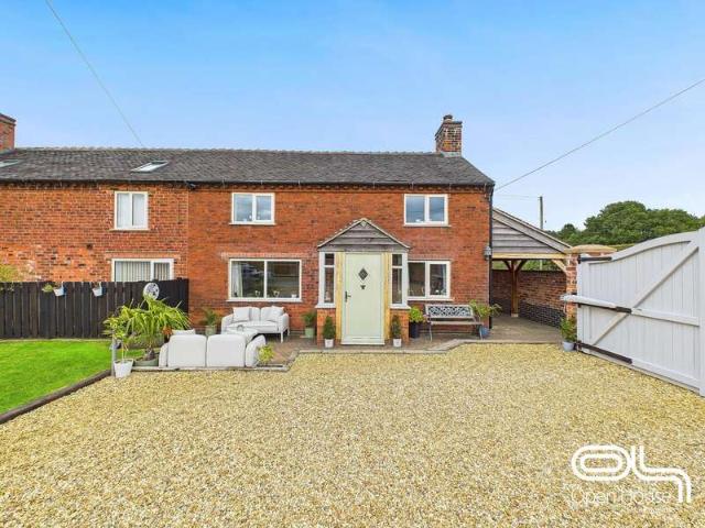Cottage for sale in Hopton, Baswich