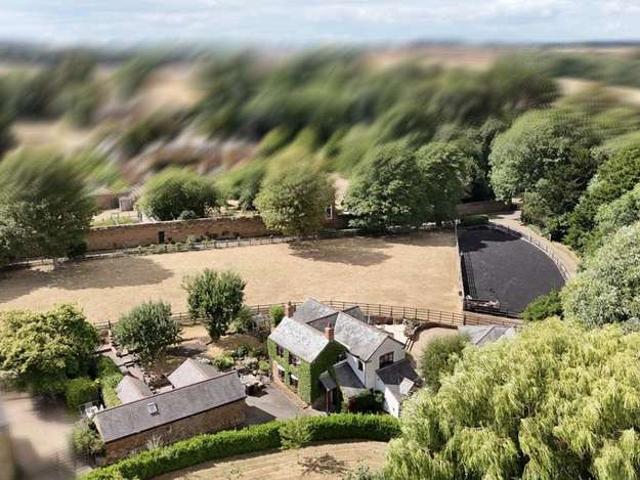 Cottage for sale in Brentingby, Leicestershire