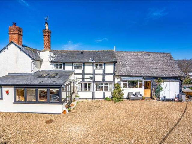 Cottage for sale in Leominster