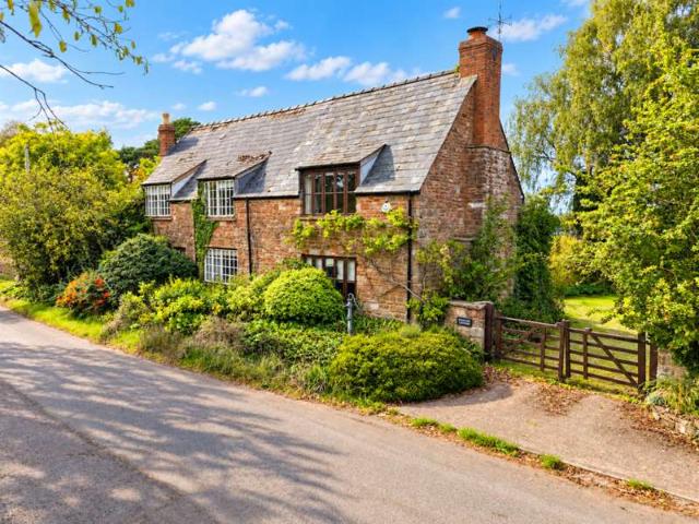 Cottage for sale in Kingstone, Weston under Penyard