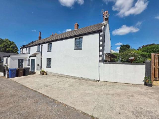 Cottage for sale in Royston, South Yorkshire