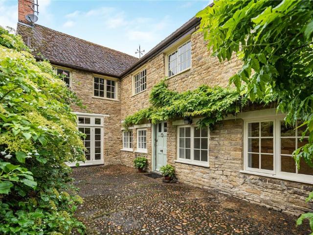 House for rent in Bedford