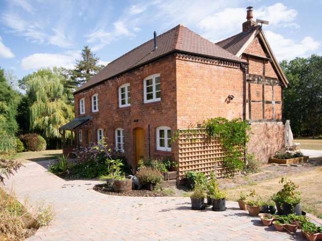 House for sale in Forthampton, Worcestershire