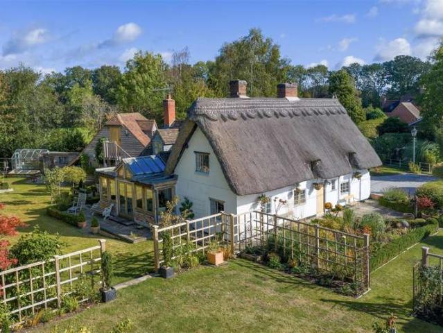 House for sale in Alderminster, Warwickshire