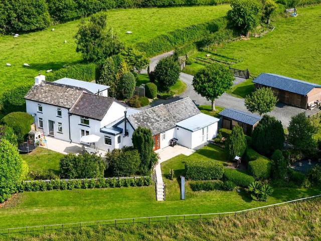 House for sale in Treflys, Beulah
