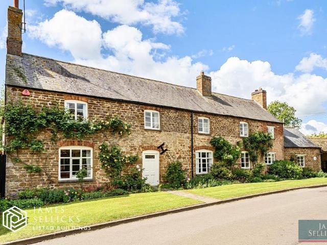 House for sale in Stanford On Avon, Leicestershire