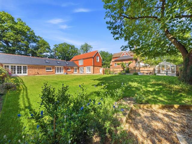 House for sale in Norwood Hill, Red Hill