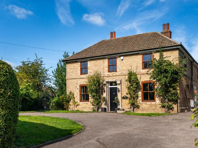 House for sale in Arrington, Cambridgeshire