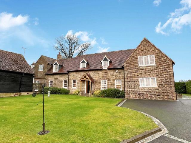 House for rent in Cow Roast, Pouchen End