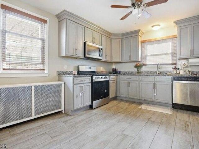 House for sale in Cranford, New Jersey