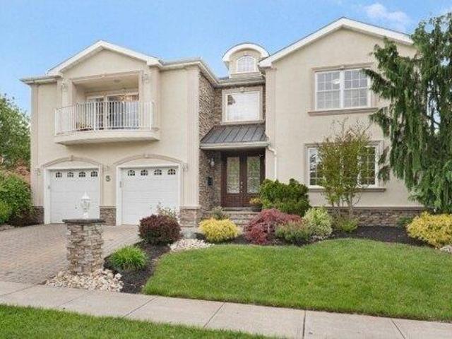 House for sale in Cranford, New Jersey