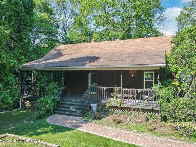 House for sale in Cresco, Pennsylvania