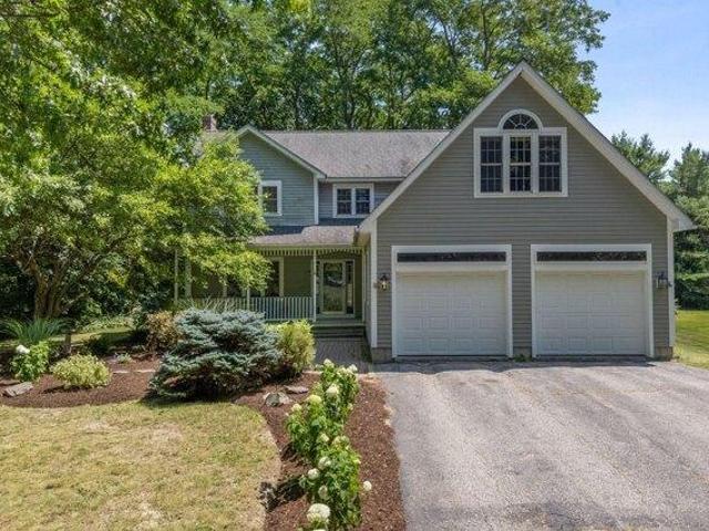 House for sale in Cumberland Center, Maine