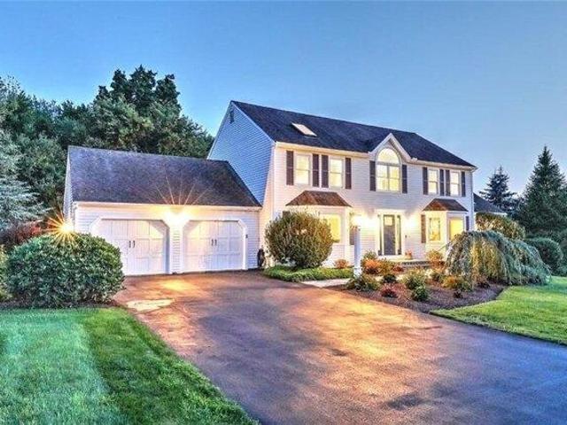 House for sale in Cumberland, Rhode Island