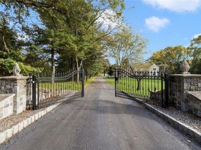 House for sale in Cumberland, Rhode Island