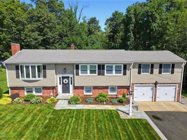 House for sale in Cumberland, Rhode Island