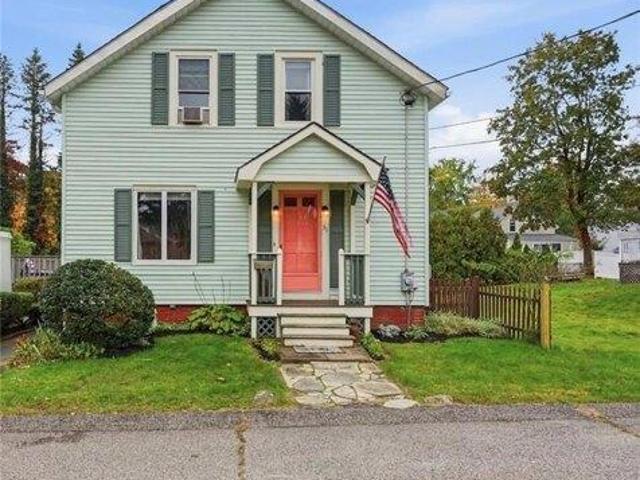 House for sale in Valley Falls, Cumberland