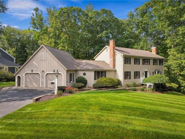 House for sale in Cumberland, Providence County