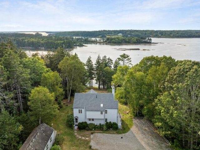 House for sale in Cushing, Maine