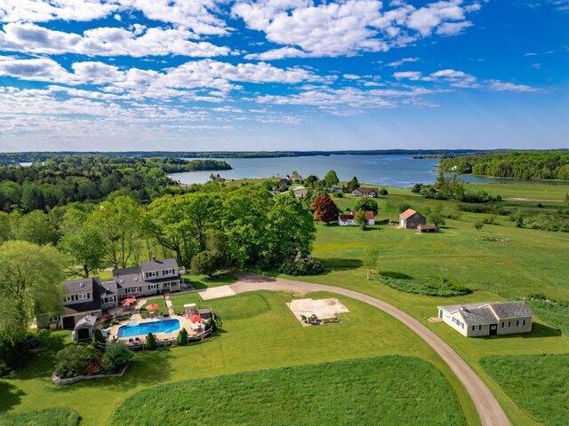 House for sale in Cushing, Maine